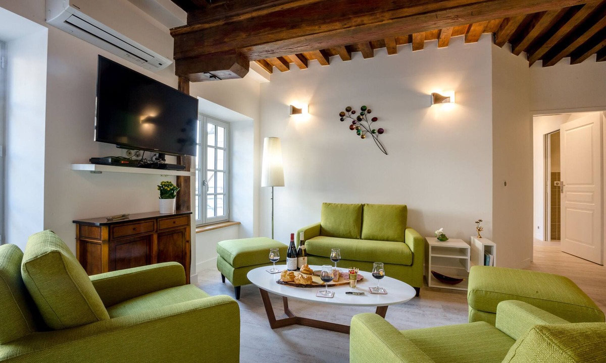 Beaune City Centre Apartment | BSH - Beaune Guigone - Parking included
