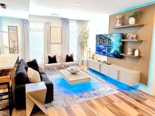 Garden Hills Apartment | Buckhead Luxury Stay with Mood Lighting and Free Parking