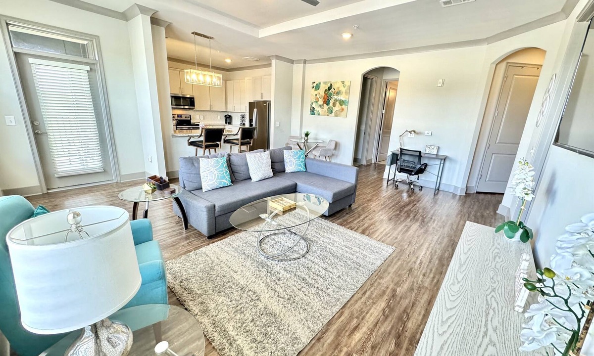 Lindbergh Apartment | Buckhead Quarters - Spacious with Private Balcony