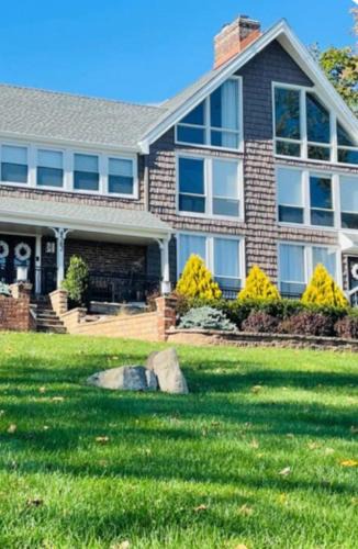 Forest Grove House | Bucks County Oasis