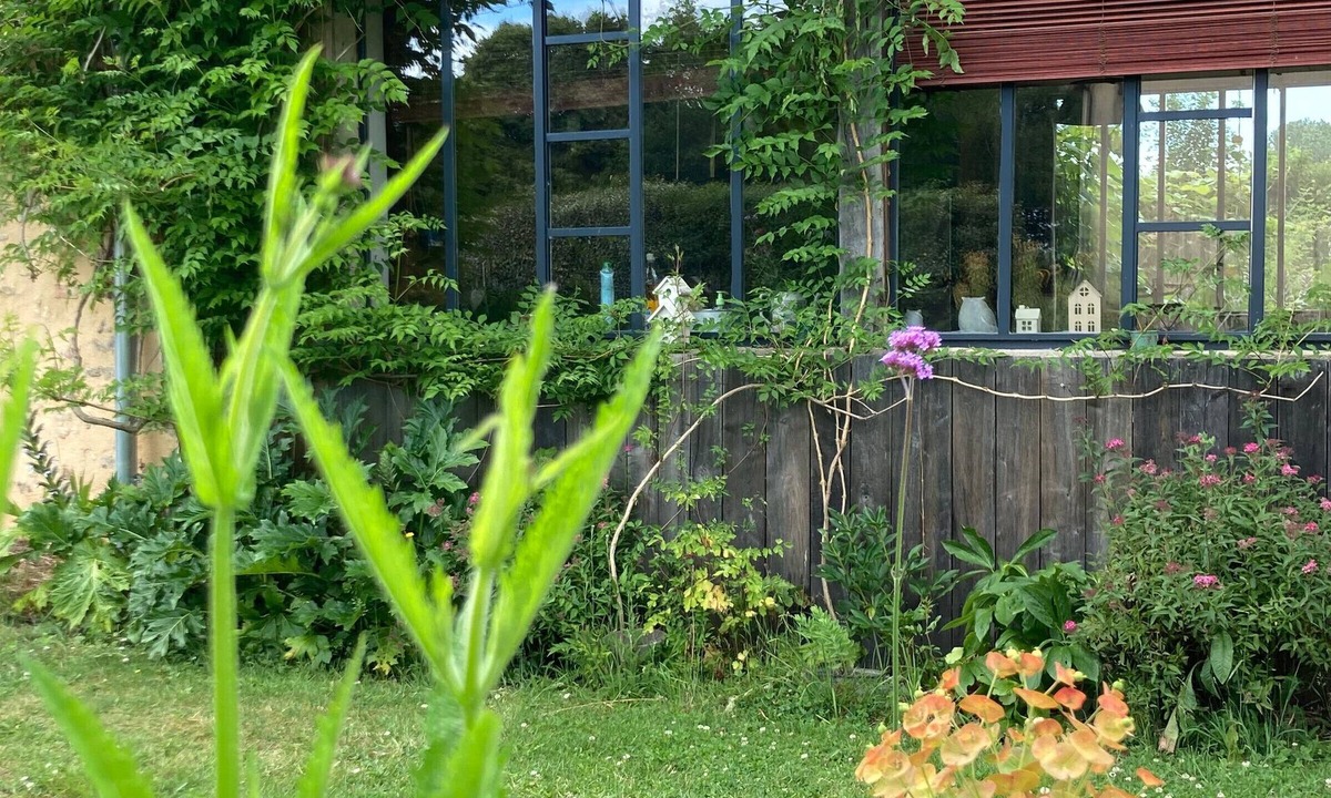 Louplande Cottage | Bucolic Country House near Le Mans