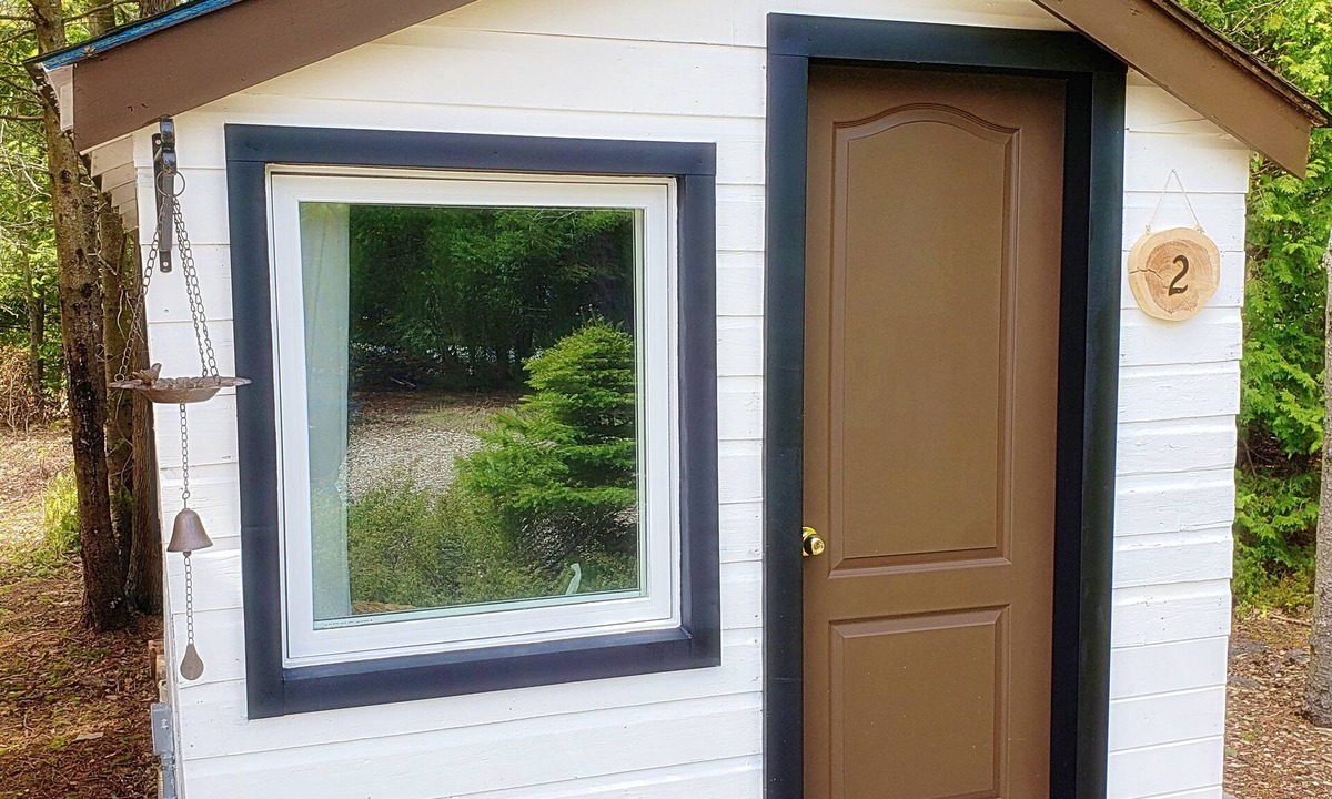 Tobermory House | Buddha Bing Cottage and Cabins