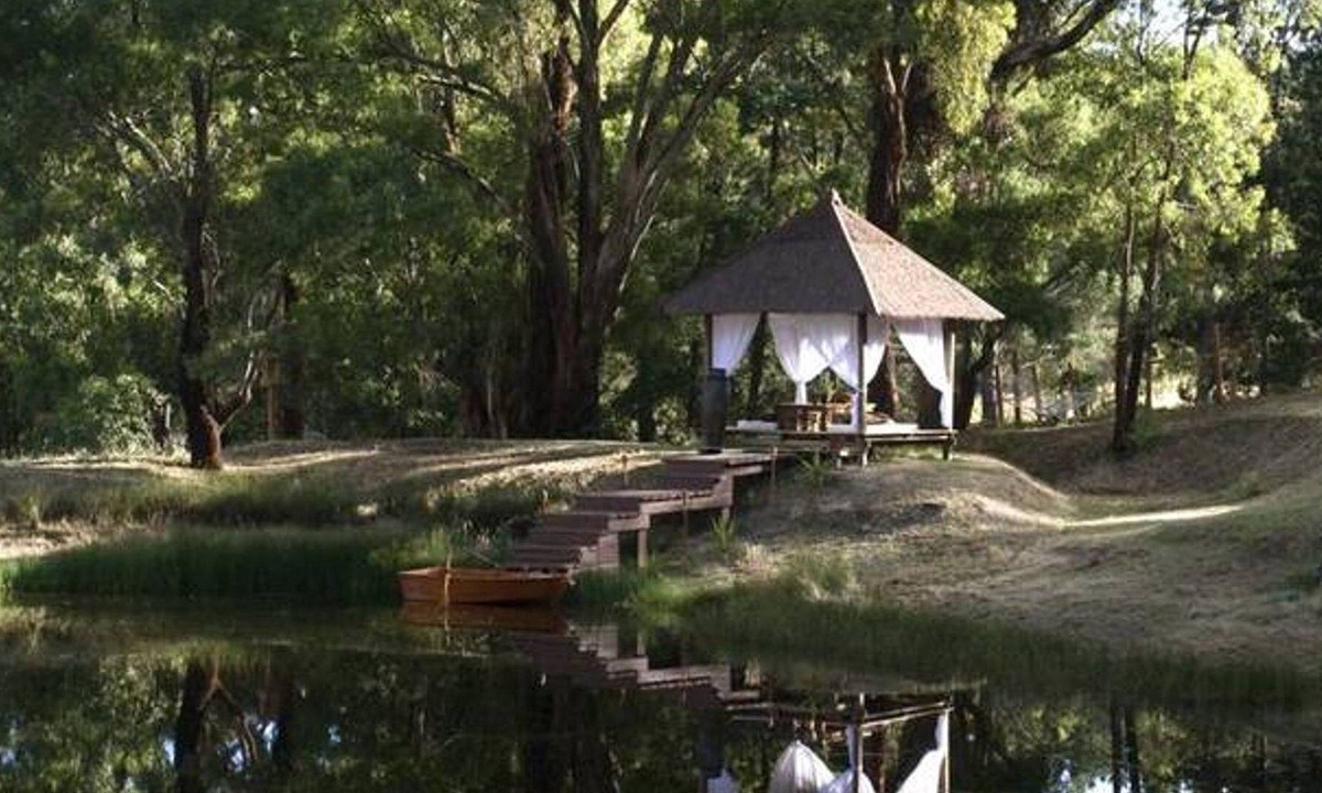 Hepburn House | Buddha Rose ........