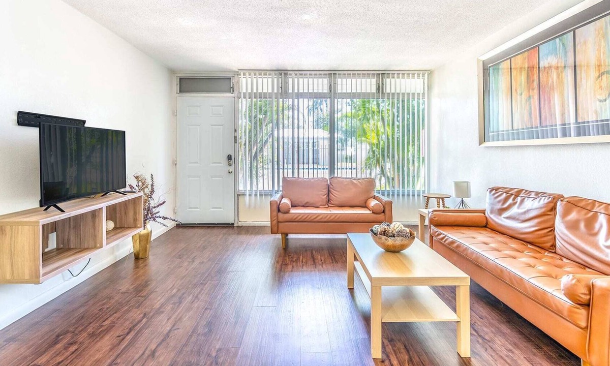 Oakland Park Apartment | Budget-Conscious w/Style near Ft Lauderdale Beach