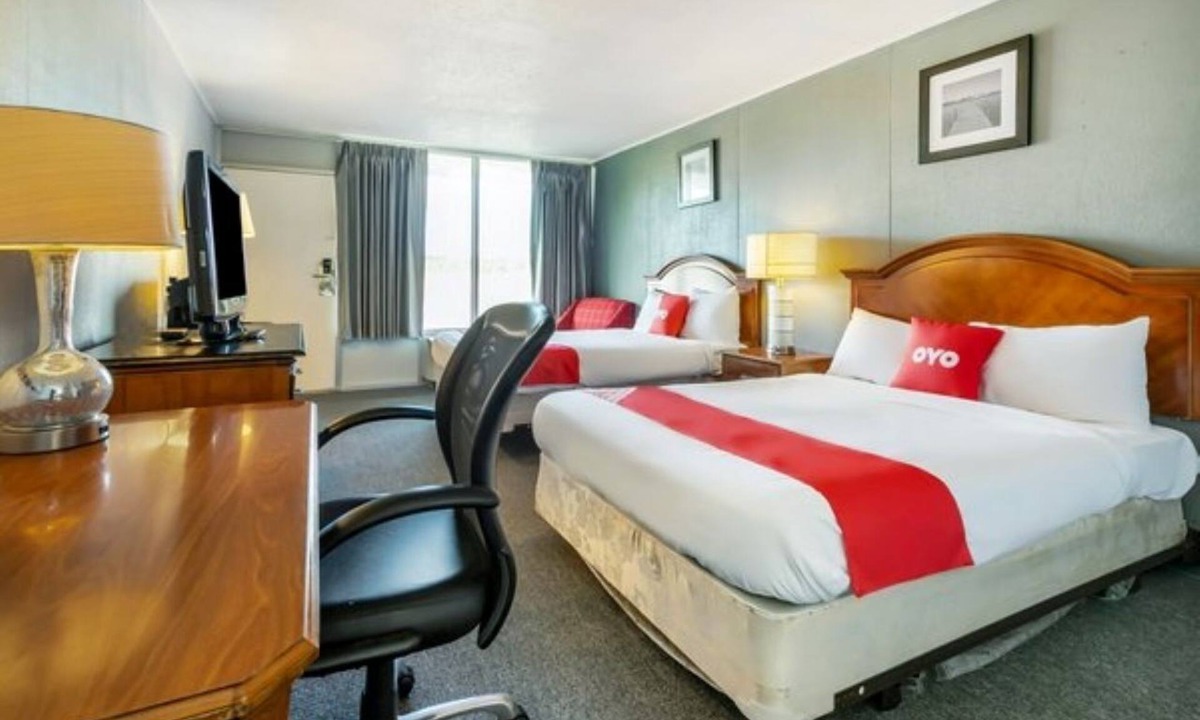 Jennings Hotel | Budget-Friendly Escape Near Jennings Attractions, Perfect for Pets
