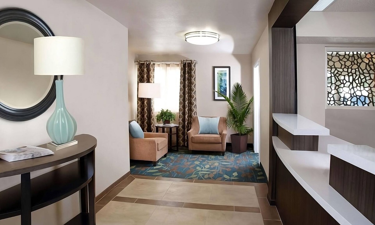Fossil Creek House | Budget-friendly Accommodation, Short Drive to Dickies Arena! FREE Parking!