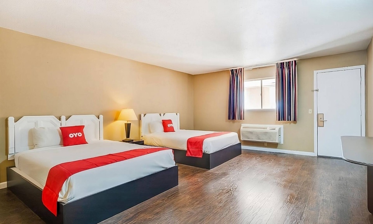 Elk City House | Budget-Friendly Accommodation! FREE Parking, Near National Route 66 Museum
