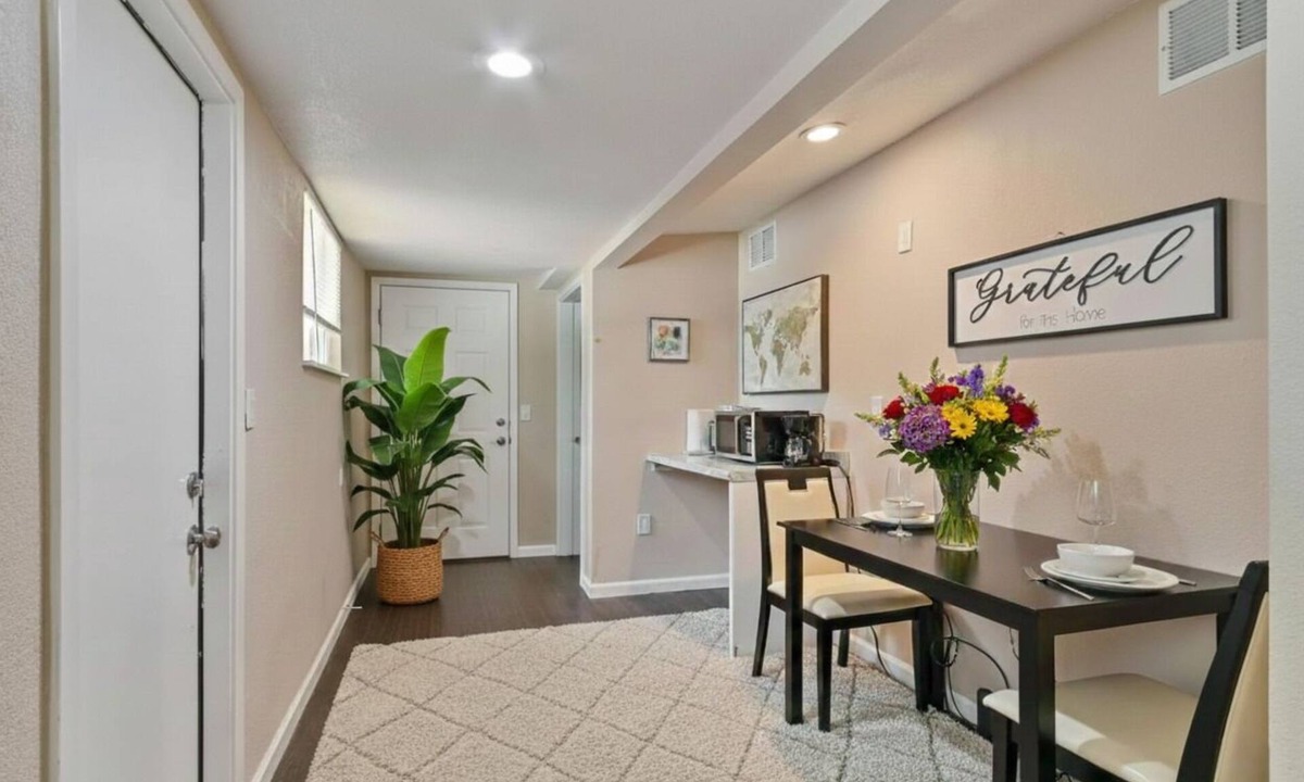 Auburn Apartment | Budget-Friendly Auburn Retreat