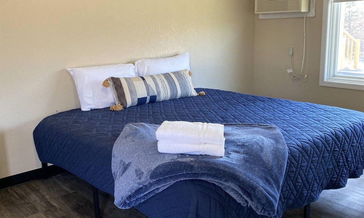 Prescott House | Budget-Friendly Comfort