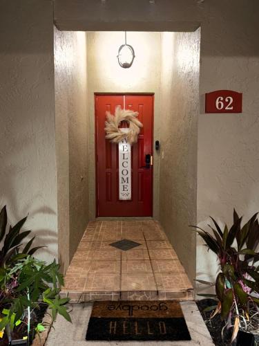 Boynton Beach House | Budget Friendly Room with Parking
