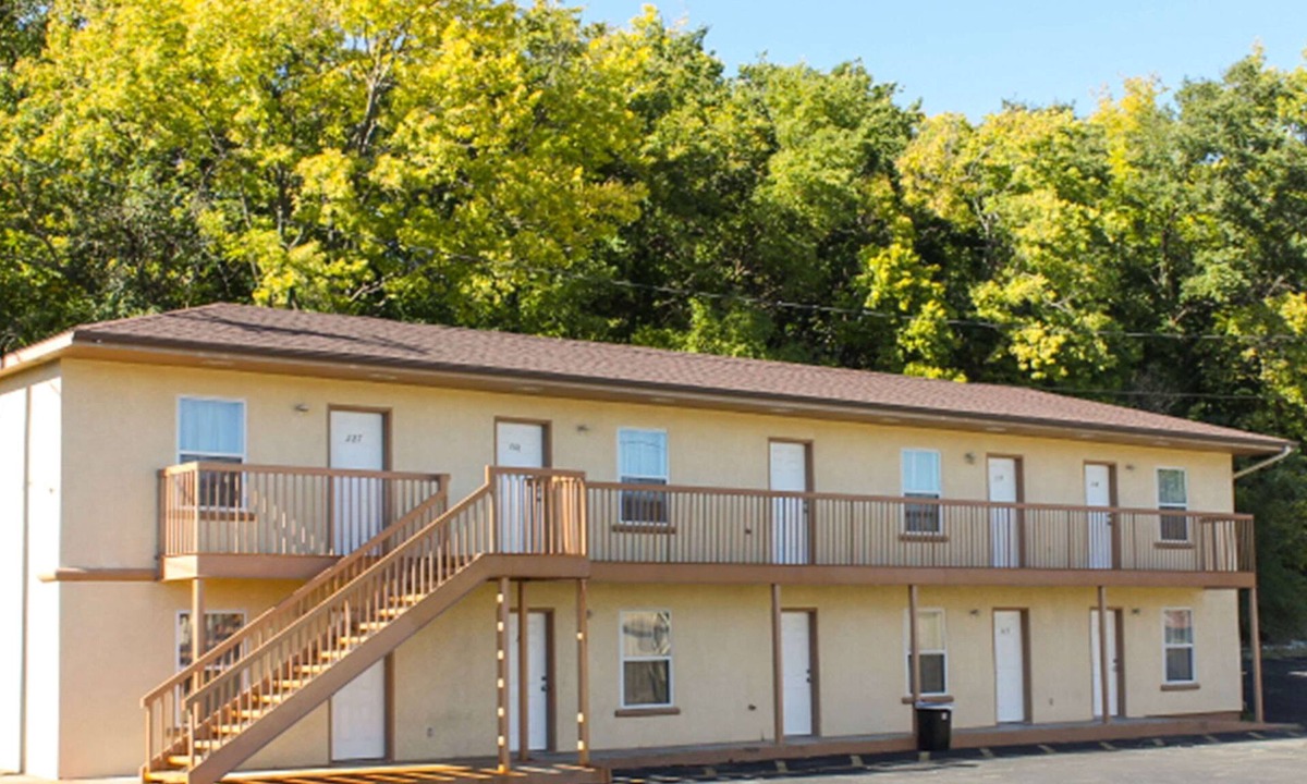 Junction City Hotel | Budget Host Golden Wheat Motel