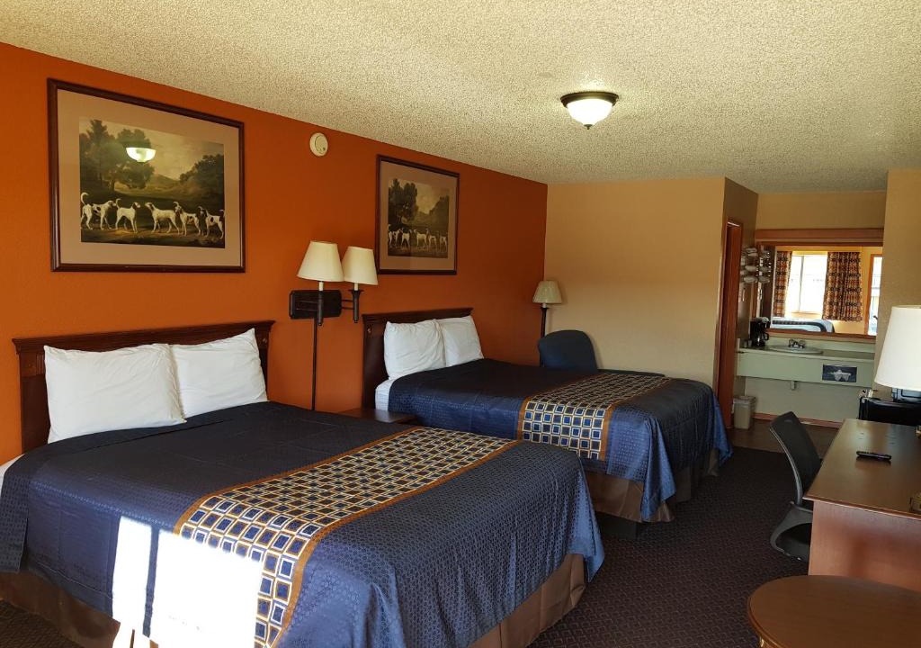 Eastland Hotel | Budget Host Inn Eastland