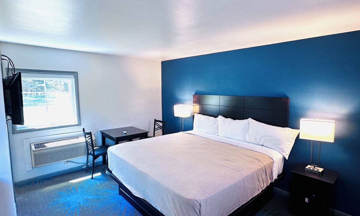 Manistique Hotel | Budget Host Inn Manistique