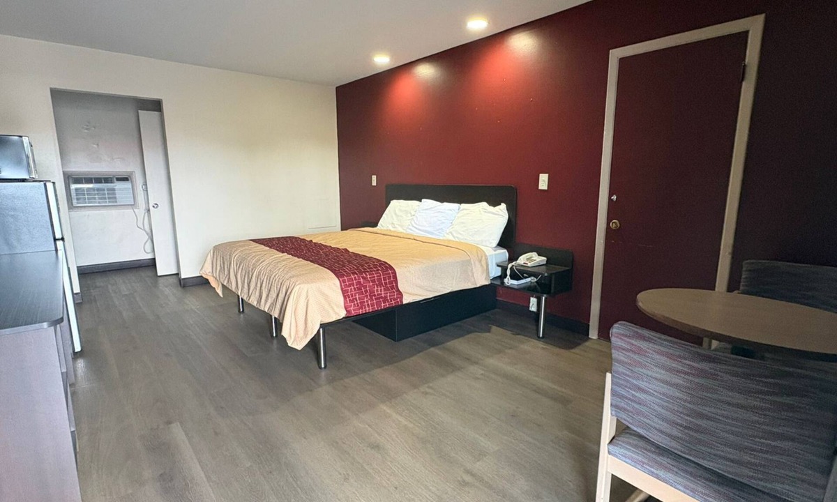 Fellowship Hotel | Budget Host Inn Ocala Near I-75 By Hotel O