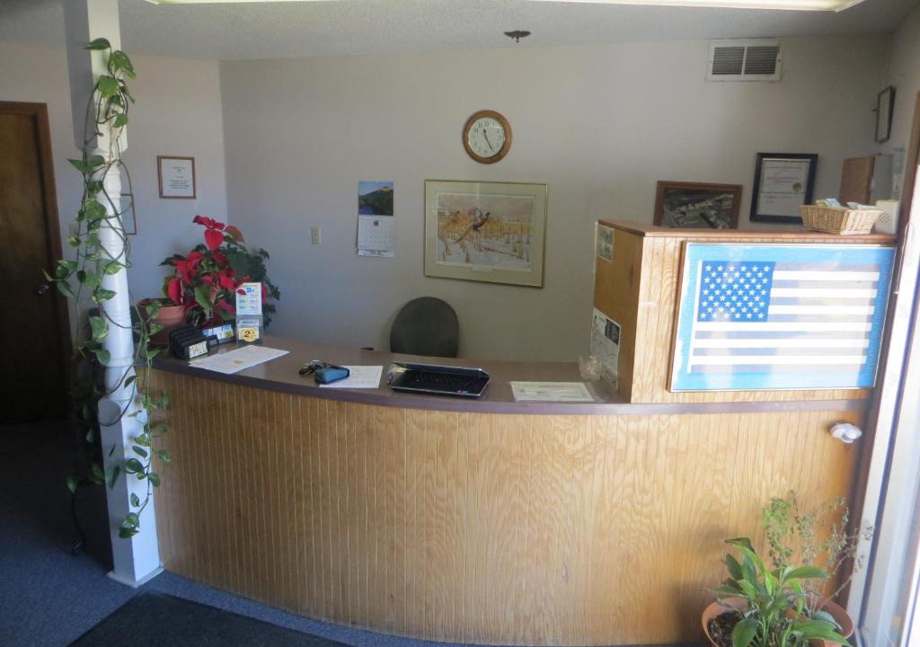 Adair Hotel | Budget Inn Adair