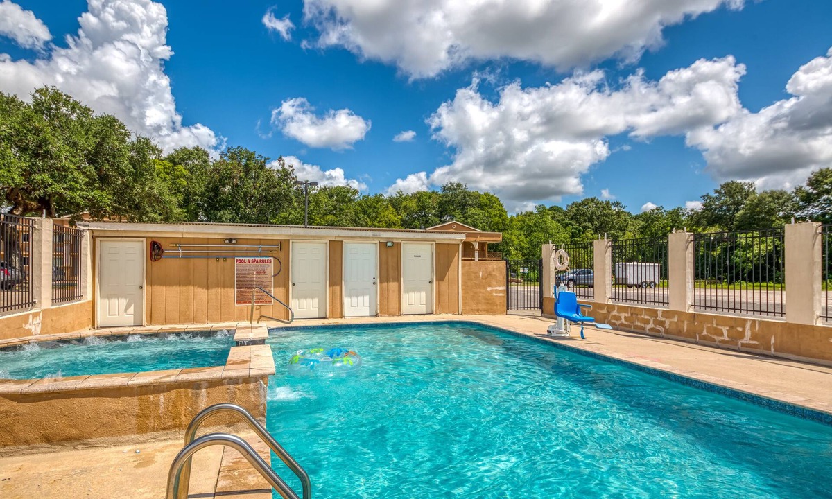 Crowley Hotel | Budget Inn and Suites