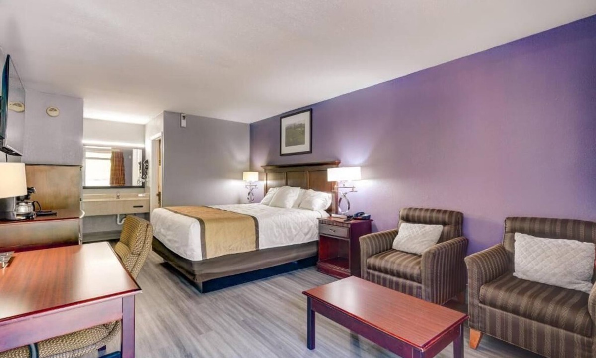 Ellijay Hotel | Budget Inn Ellijay