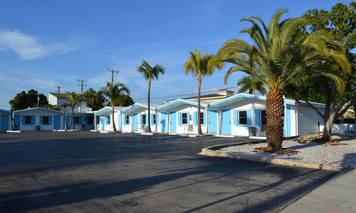 Winkler Hotel | Budget Inn - Ft Myers