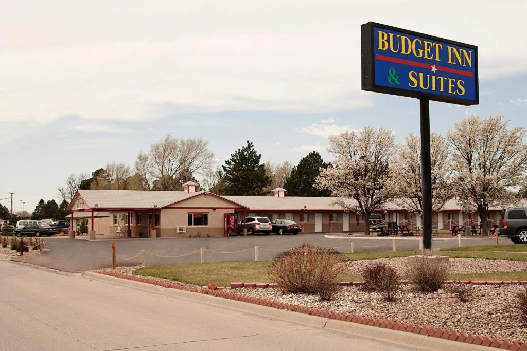 Colby Hotel | Budget Inn & Suites Colby