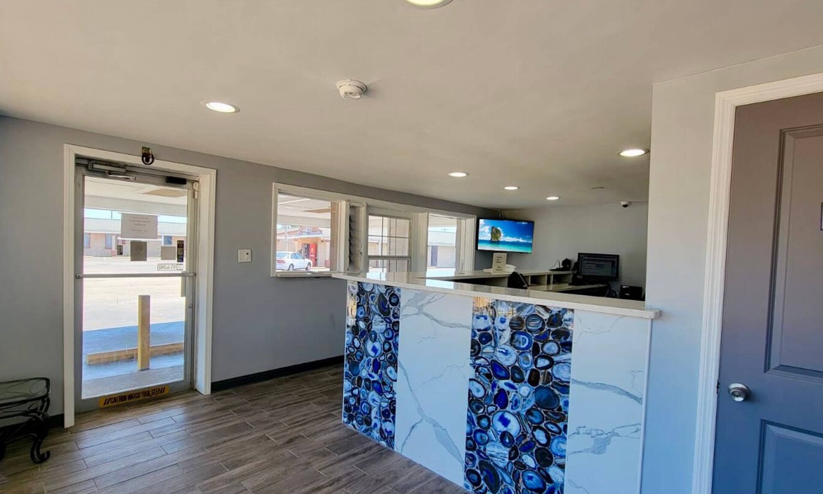 East Florence Hotel | Budget Inn & Suites