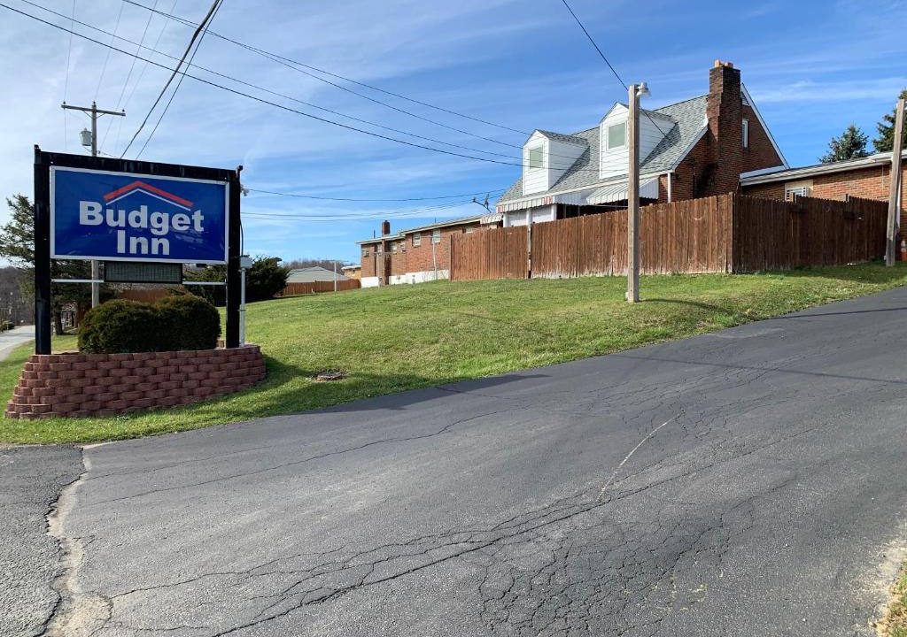 Rostraver Hotel | Budget Inn