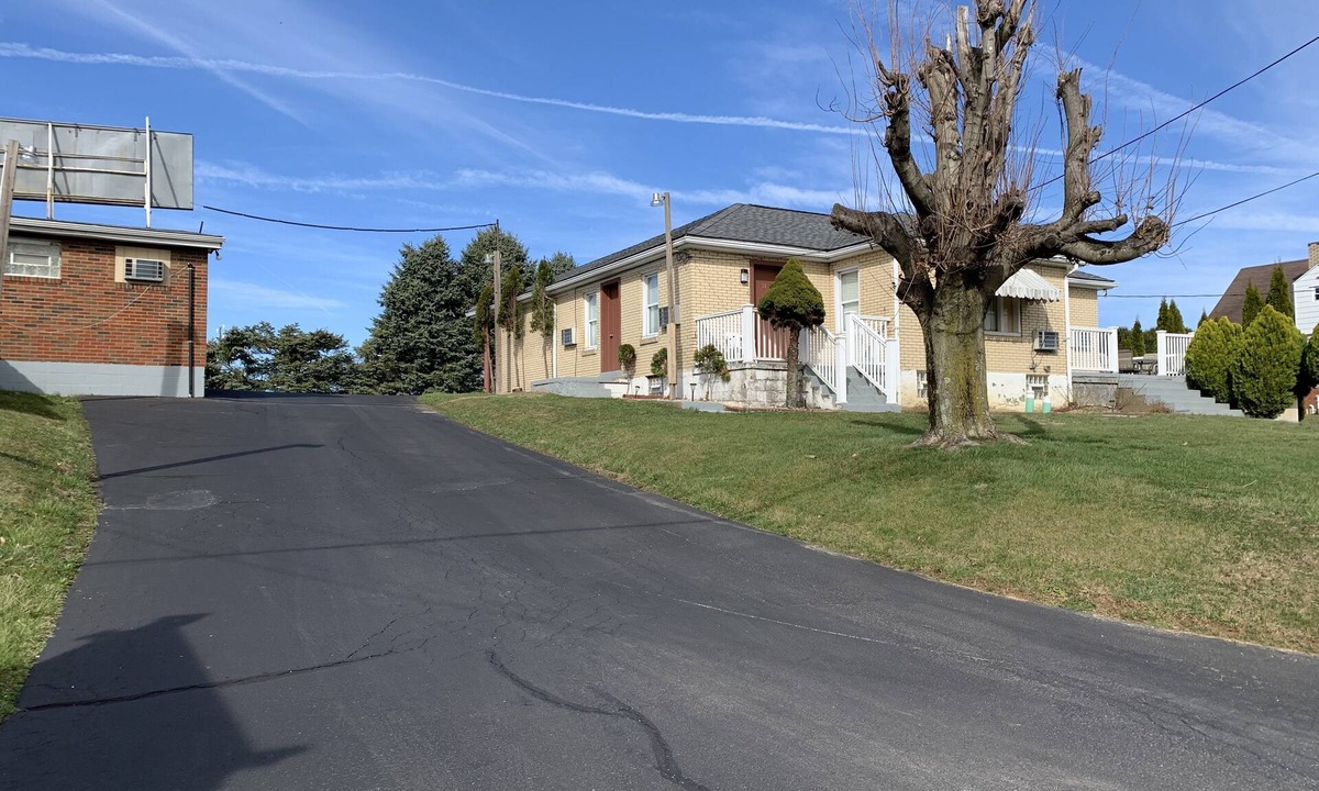 Rostraver Hotel | Budget Inn