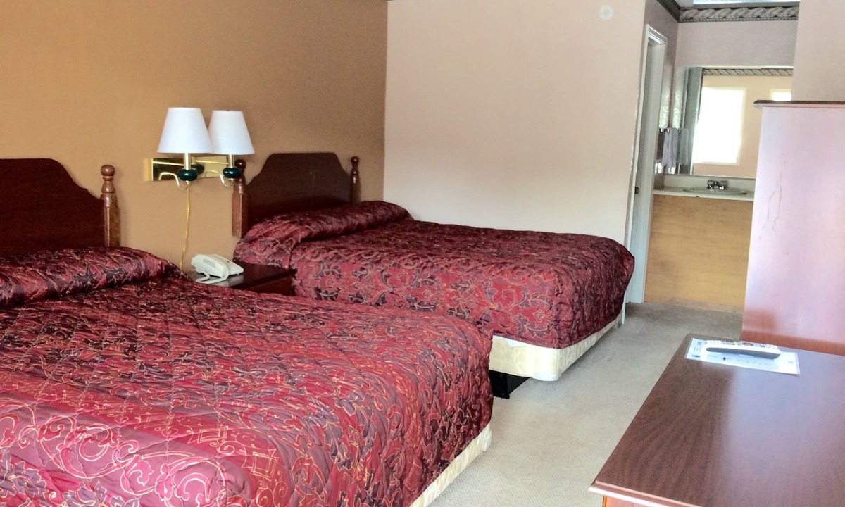 Calhoun Hotel | Budget Inn