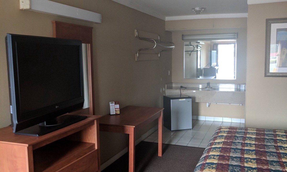 New Castle Hotel | Budget Motor Lodge