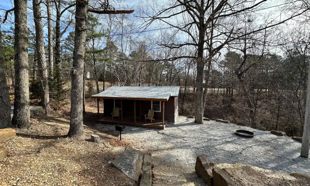 Bruno Cabin | Buffalo River RV Park & Campground Cabin 2