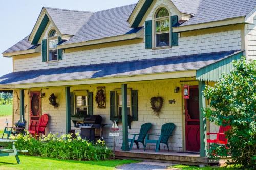 Central Bedeque House | Bugaboo Cottages