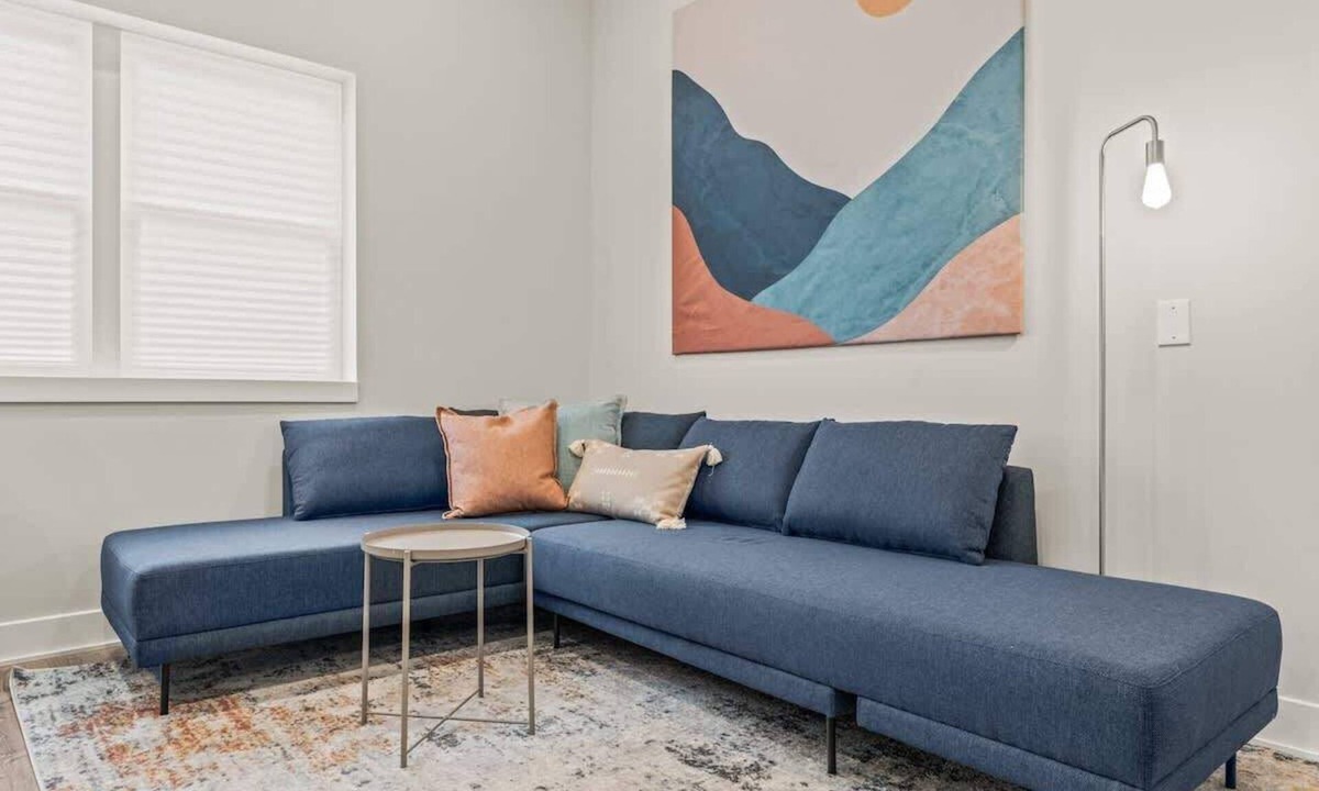 Gulph Mills Apartment | Built 2023 | King Bed | Sofa Bed | Free Parking