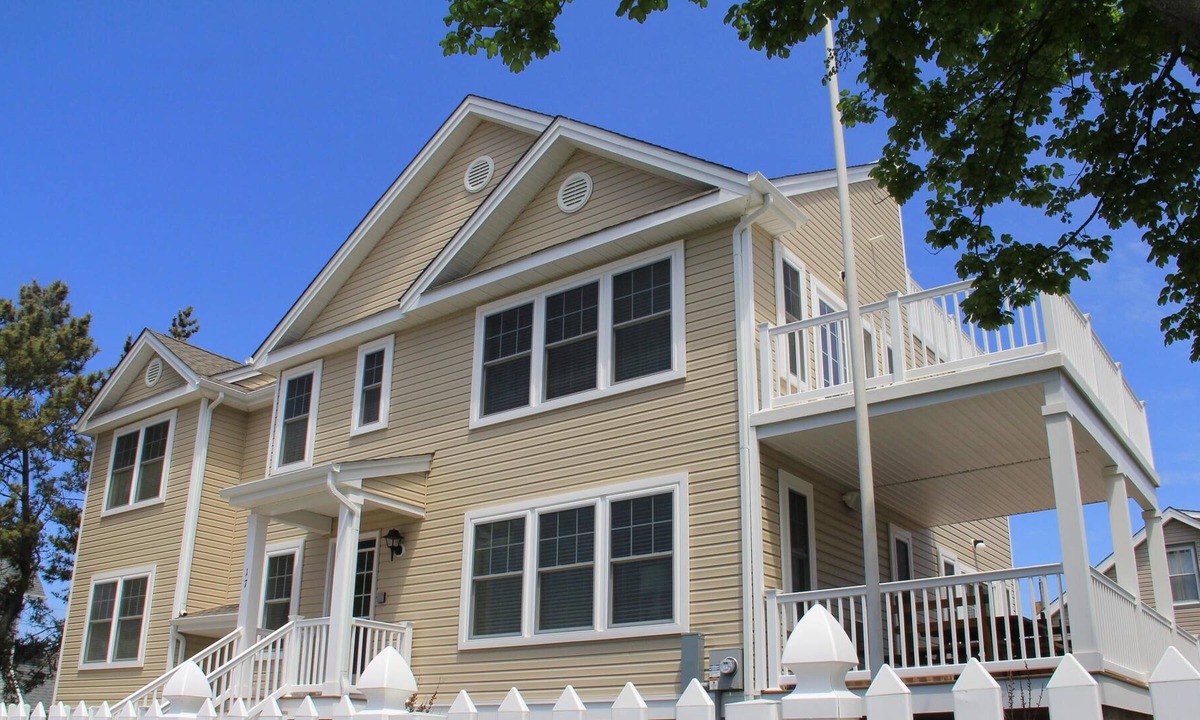 Beach Haven Terrace House | Built for Family- Elevator Access