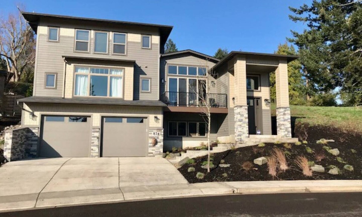 South Hills House | Built in 2021: Custom Designed Modern Luxury