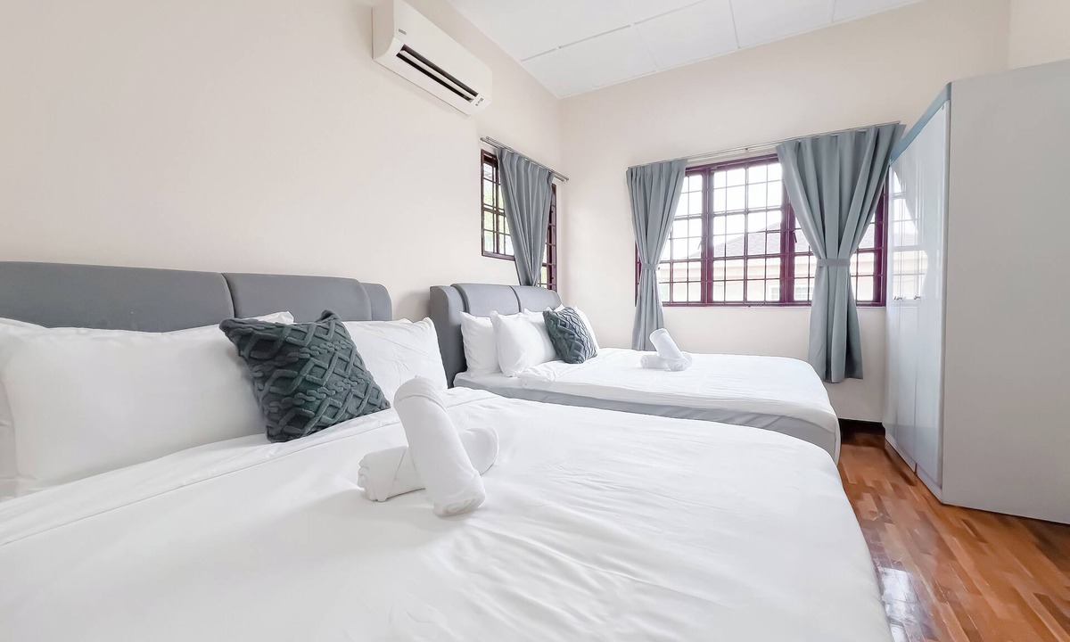 Bukit Damansara House | Bukit Damansara 84 by Manhattan Group