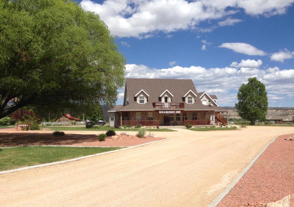 Tropic Bed & Breakfast | Bullberry inn Bed & Breakfast