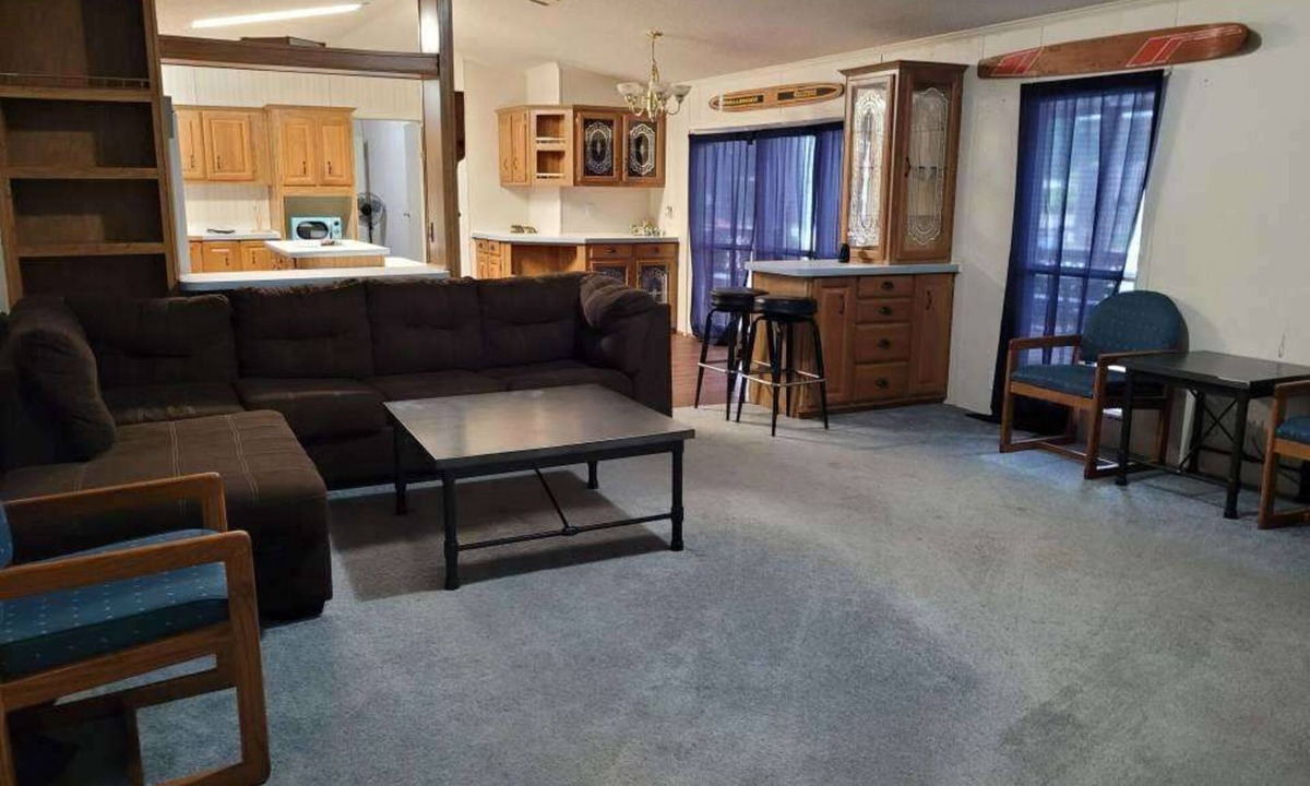 Jefferson Cabin | Bullfrog Marina RV Park and Cabins