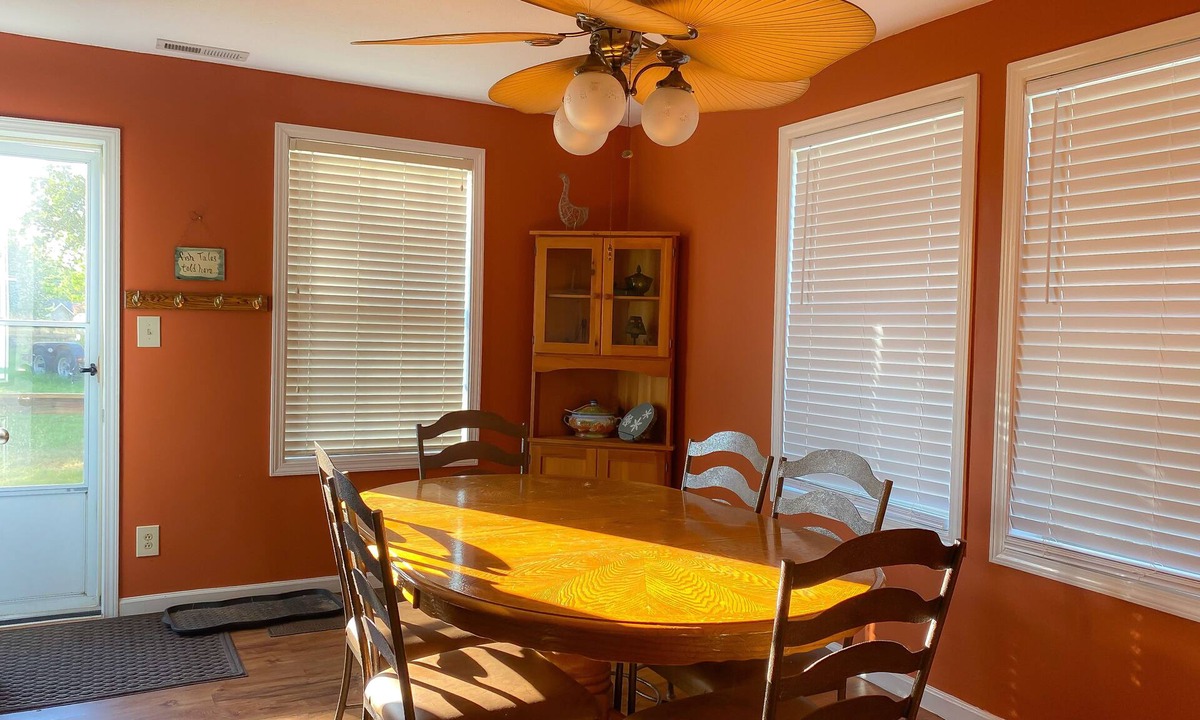 Protem Resort | Bullshoals Lake BlueWatersResort 4bdroom lakehouse