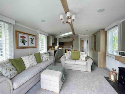 Woodfalls Apartment | Bumble Lodge New Forest