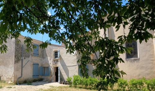 Vouille-les-Marais House | Bumblebee Cottage