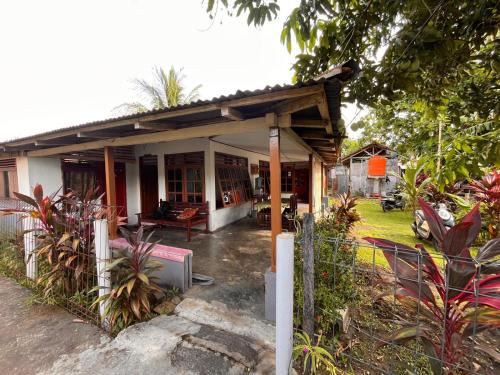 Bunaken Bed & Breakfast | Bunaken Jhon Homestay