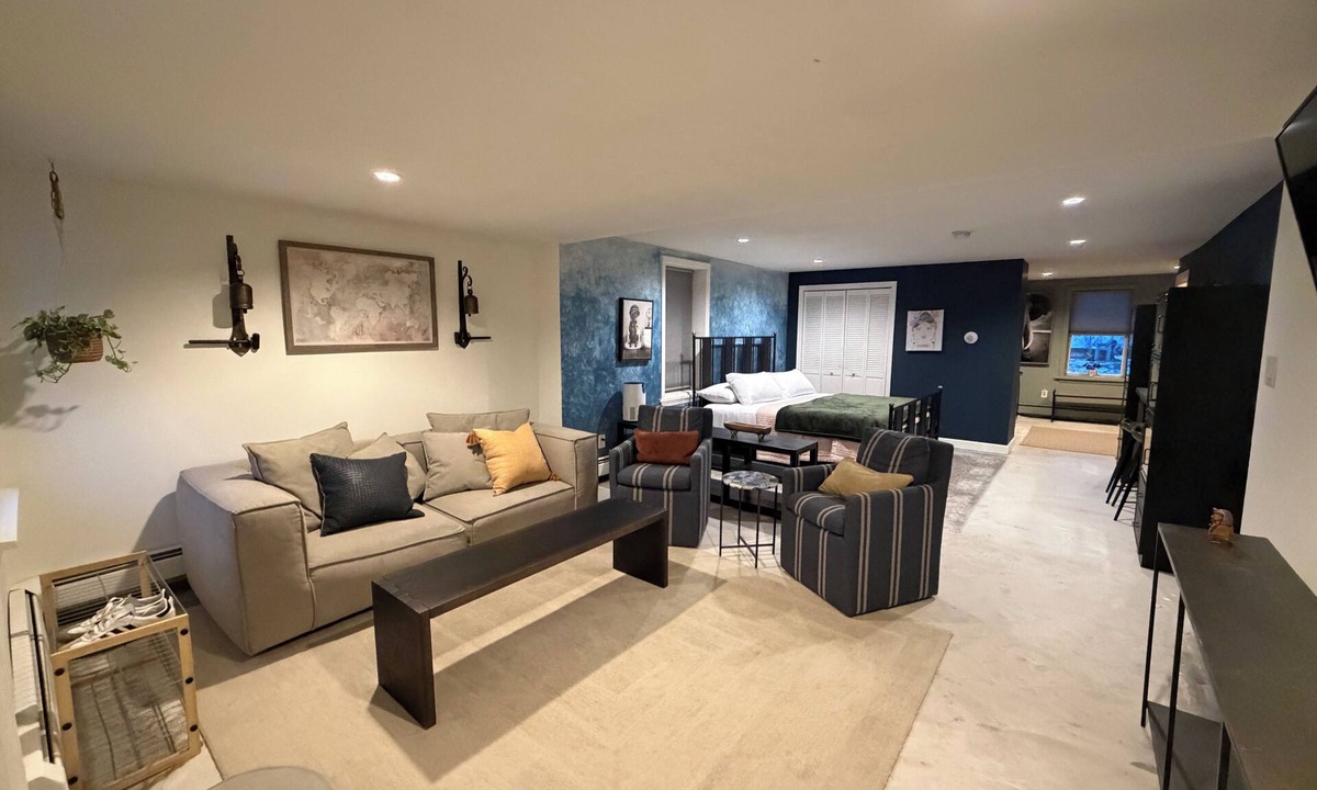 Constable Hook Apartment | Bundle of happiness (The Studio)