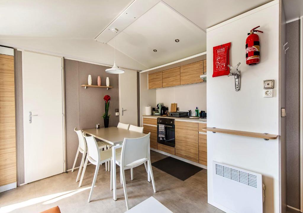 Saint-Jean-de-Monts House | Bungalow de 3 chambres avec piscine partagee jardin amenage et wifi a Saint Jean de Monts a 3 km de la plage