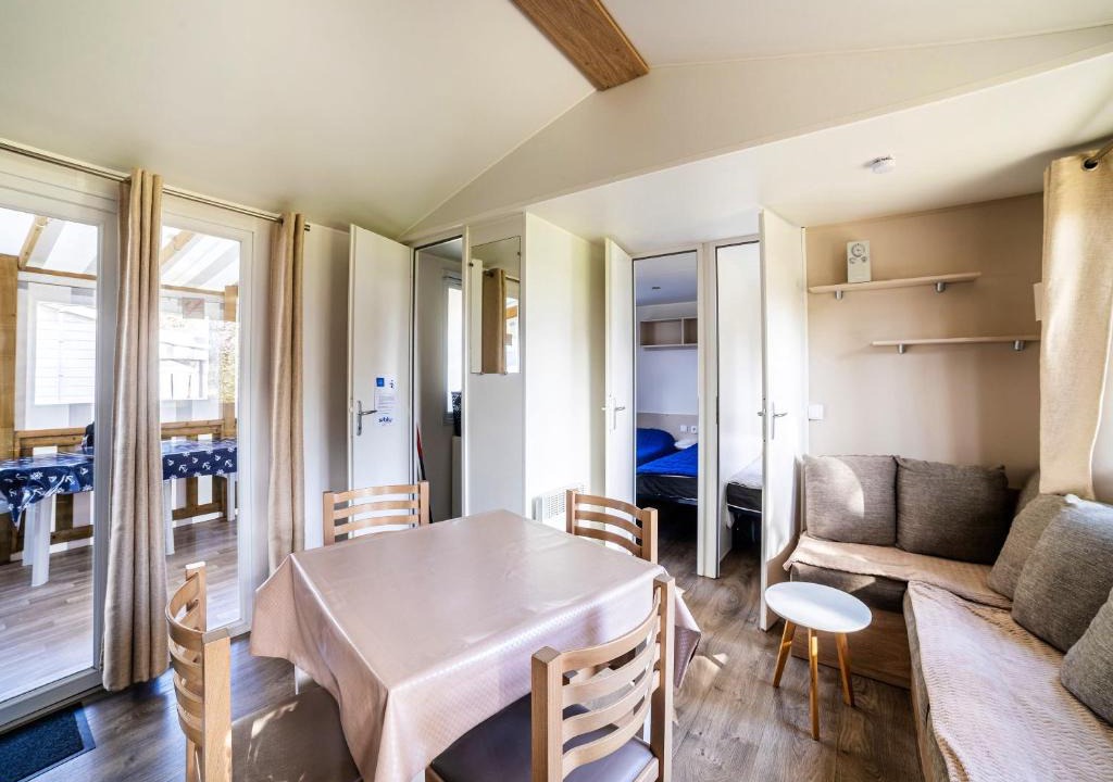 Saint-Jean-de-Monts House | Bungalow de 3 chambres avec piscine partagee jardin amenage et wifi a Saint Jean de Monts a 3 km de la plage