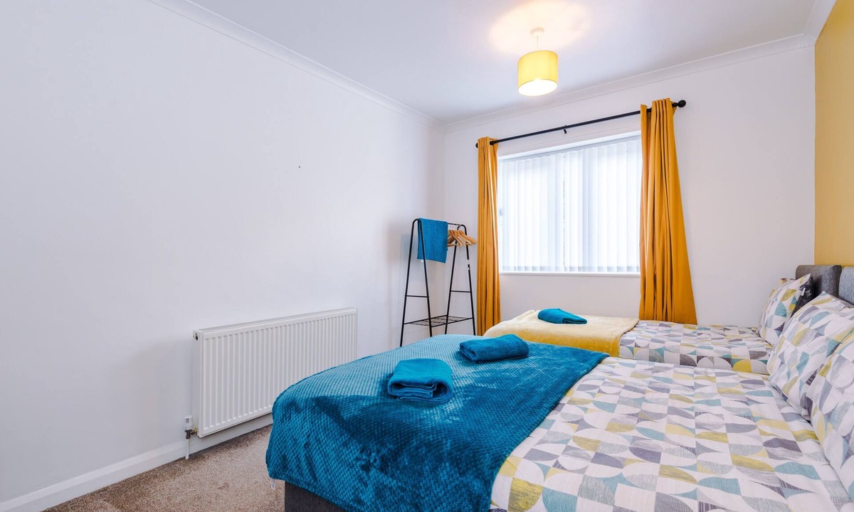 Buckley House | Bungalow/detached/Spacious/pool table/Driveway