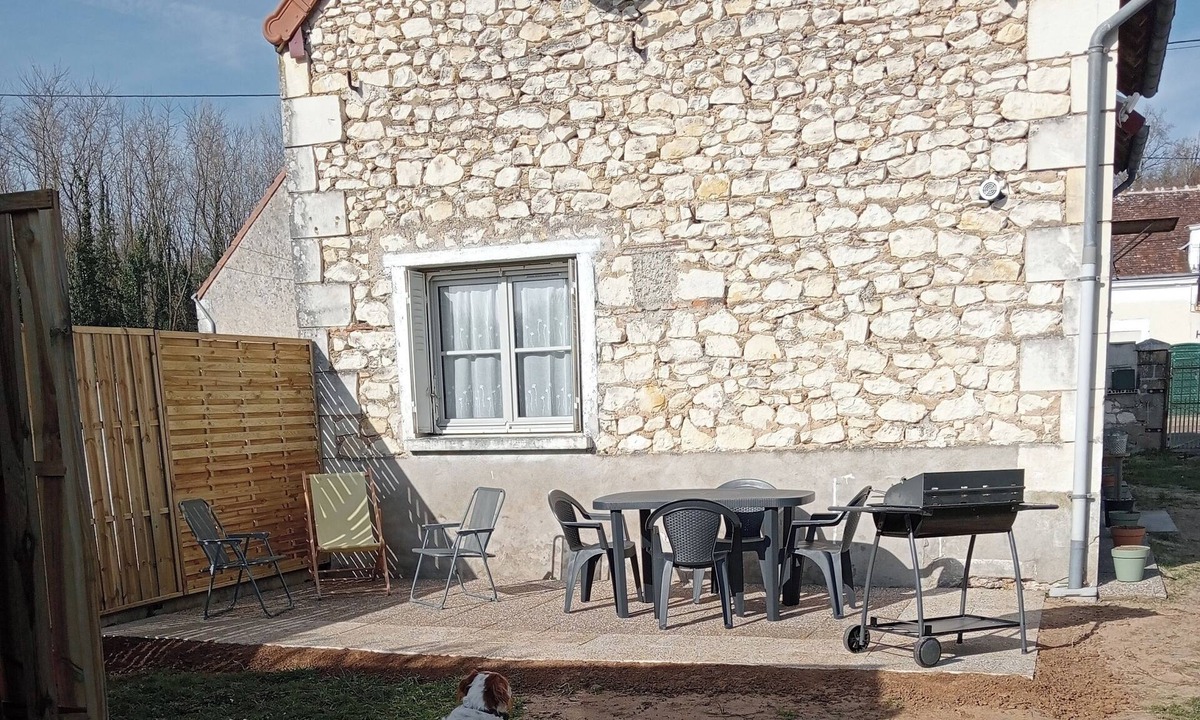 Meusnes House | Bungalow, fenced, close to Beauval zoo & Châteaux de la Loire