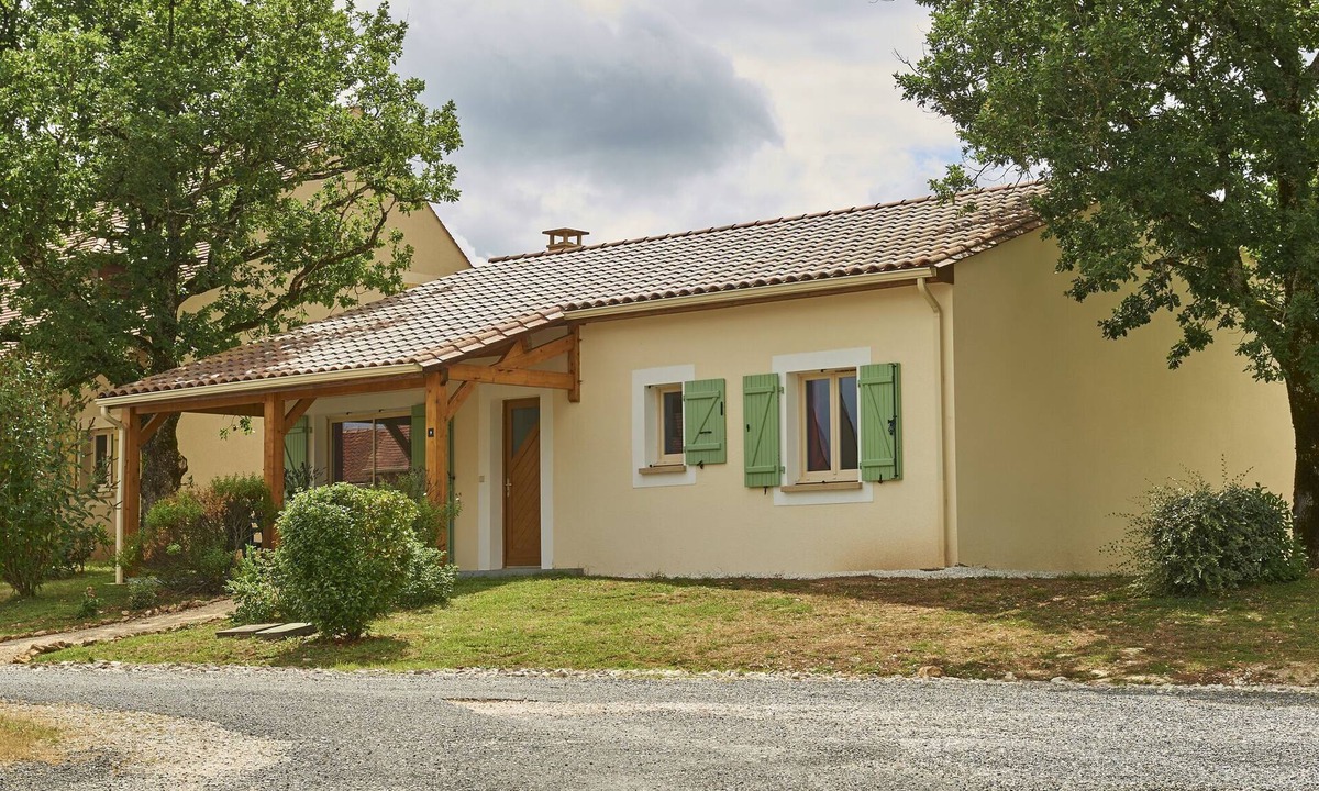 Lanzac House | Bungalow in Lanzac with Private Terrace