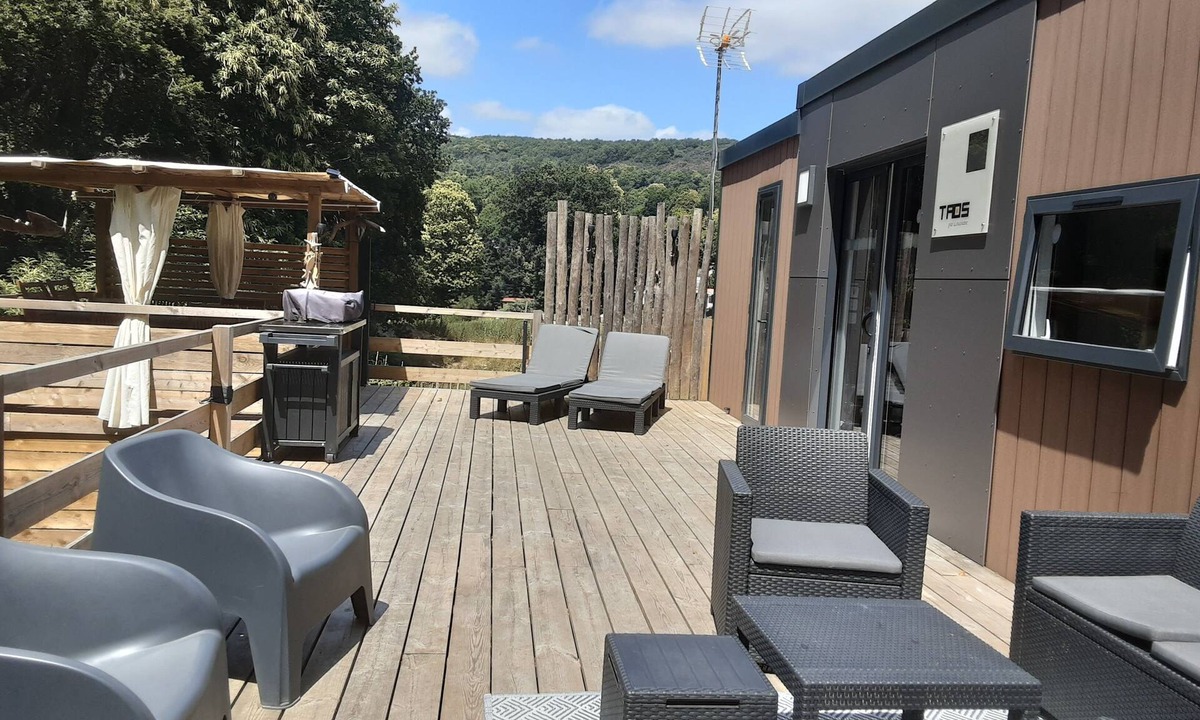 Caurel House | BUNGALOW LAC DE GUERLEDAN