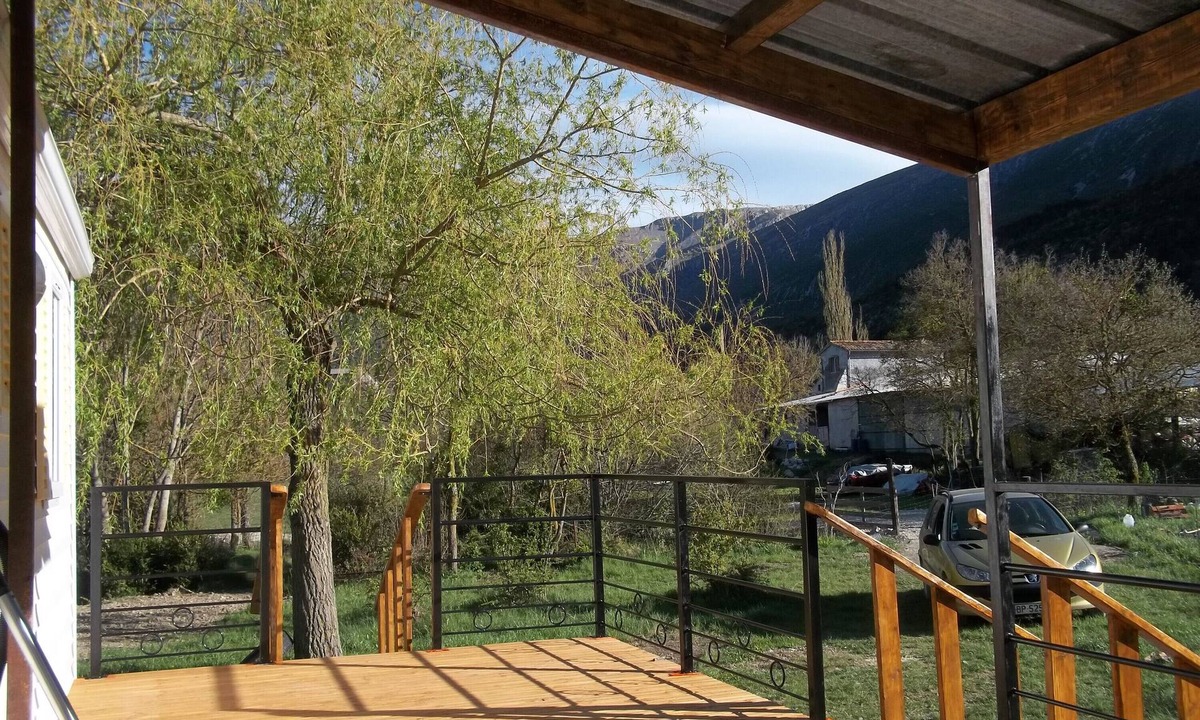 Blieux House | Bungalow with Mountain View, Private Terrace and Private Garden