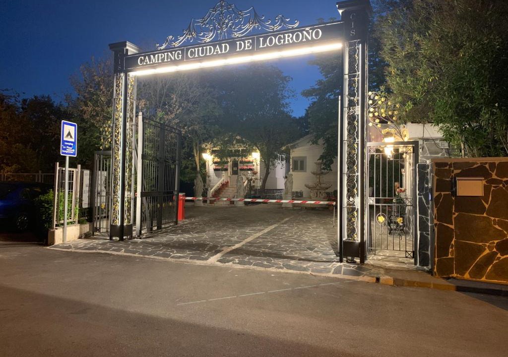 Logrono Other | Bungalows & Albergue La Playa
