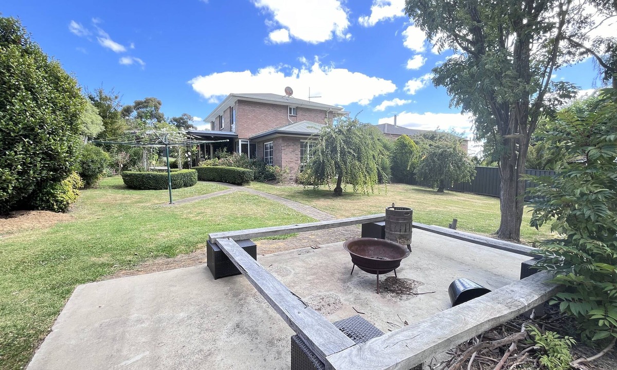 Buninyong House | Buninyong Lodge